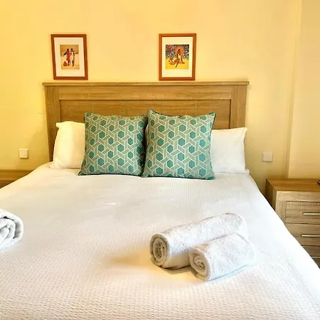 Panoramic Views 2 Bed 마르베야