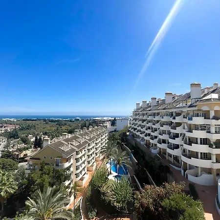 Panoramic Views 2 Bed