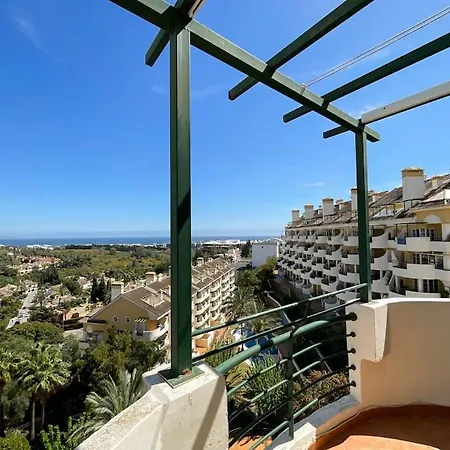 Panoramic Views 2 Bed *